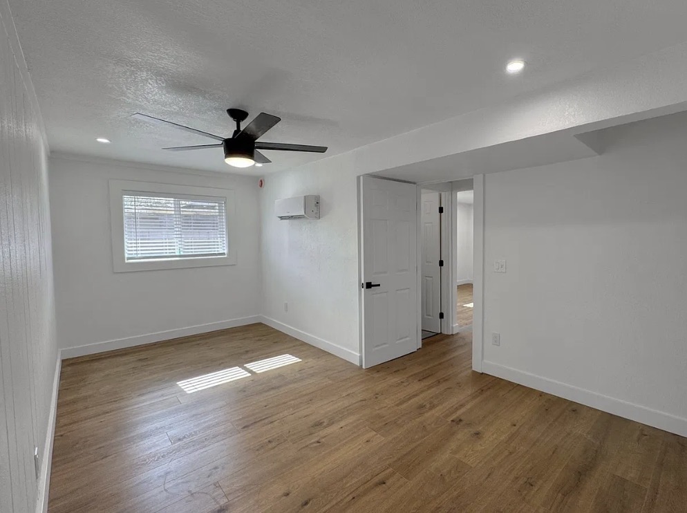 1017 East Moreland Street - 3