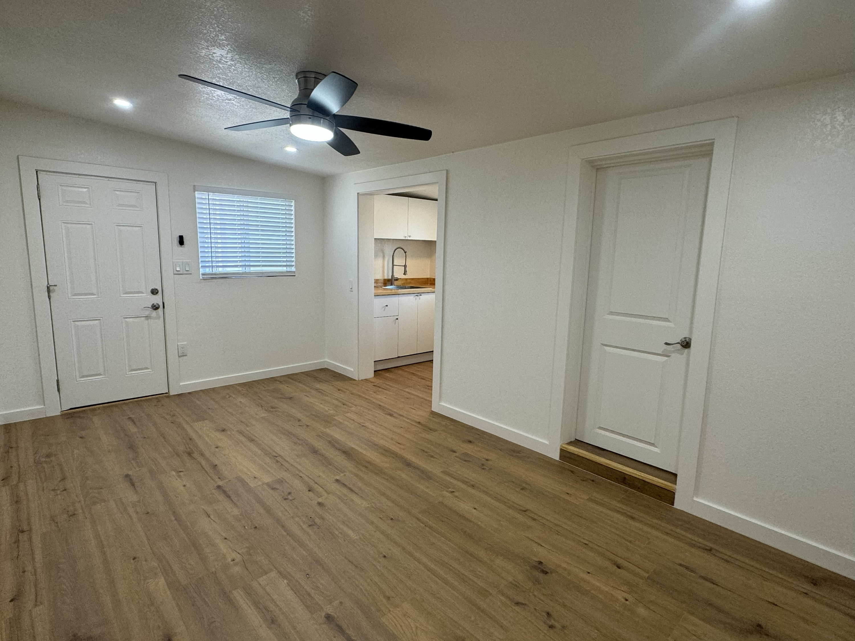 1017 East Moreland Street - 4