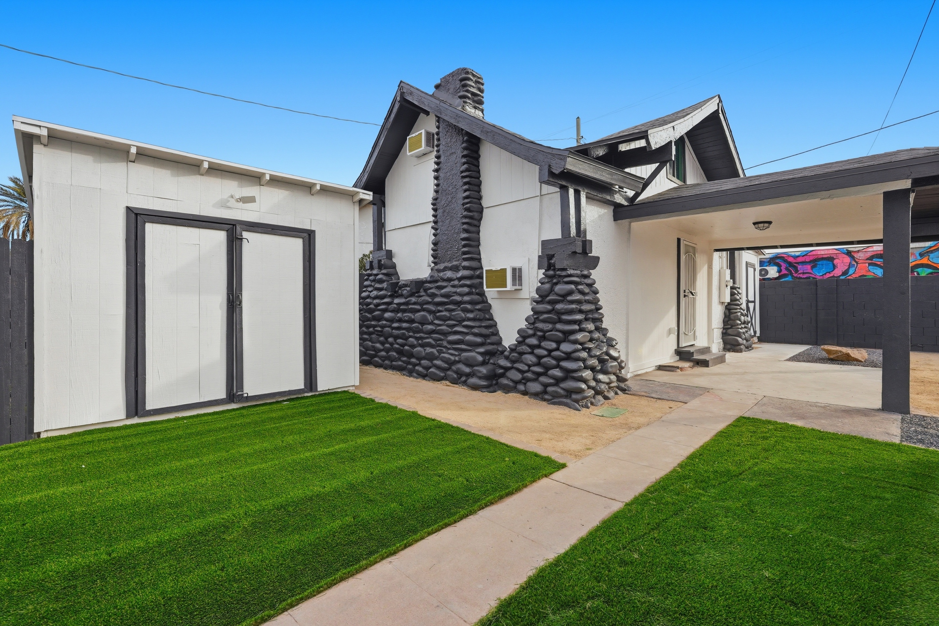 325 North 15th Street - 4