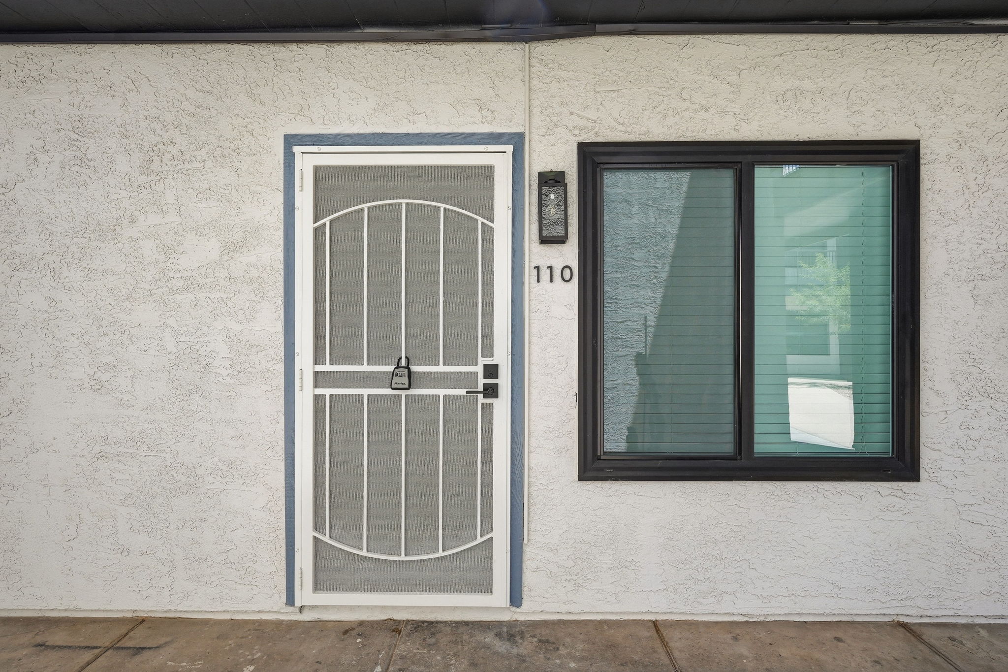 Apartment entry at 3738 East McDowell Road.